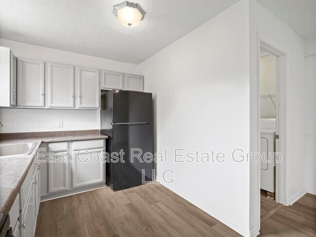 Foto del edificio - 45 Bruce Dr