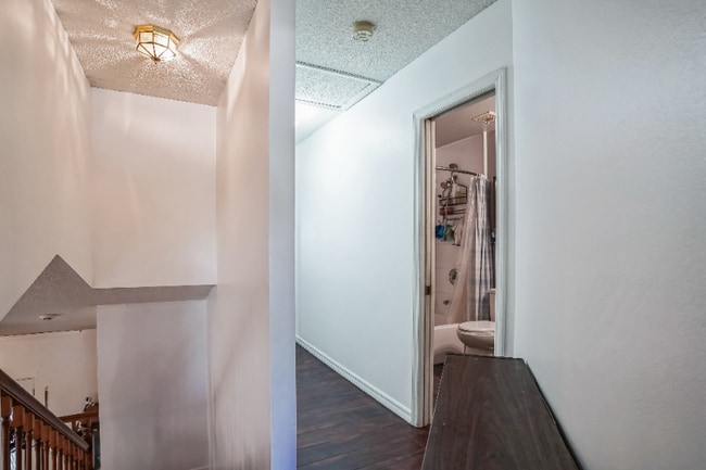 Building Photo - 6677 Ryan Chase Ct