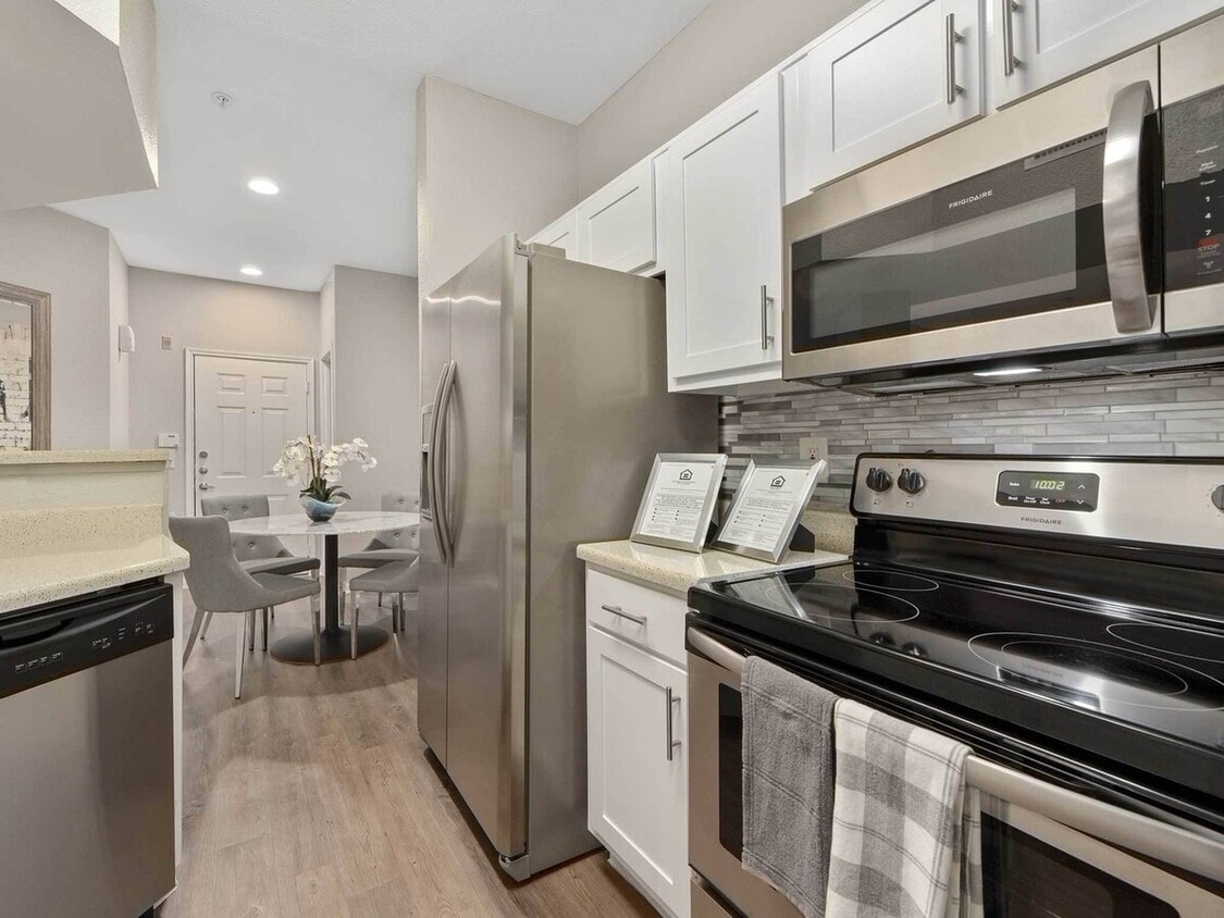 Primary Photo - Ready to Move? Let’s Make It Happen!