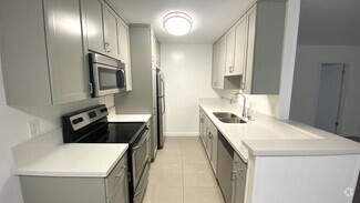 1 + 1 - 310 S Sherbourne Dr