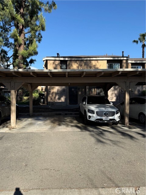 Building Photo - 901 S Mountain Ave