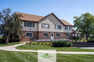 Building Photo - 10640 N Ivy Ct