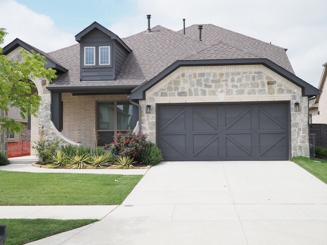 Photo - Union Park Jewel - NEVER LIVED IN & READY ... House