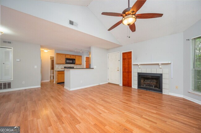 Building Photo - 915 Wentworth Ct