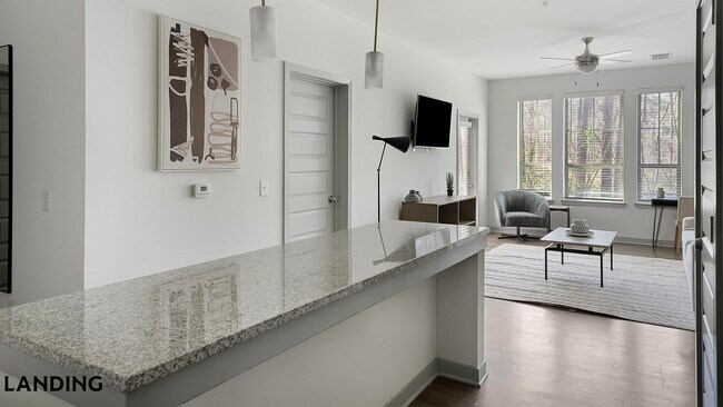 Foto del edificio - 100 Wildwood Ct