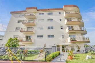 Building Photo - 7150 Indian Creek Dr