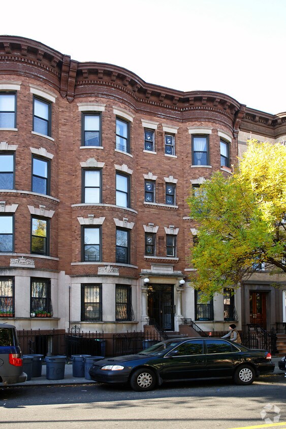 Primary Photo - 768 Union St