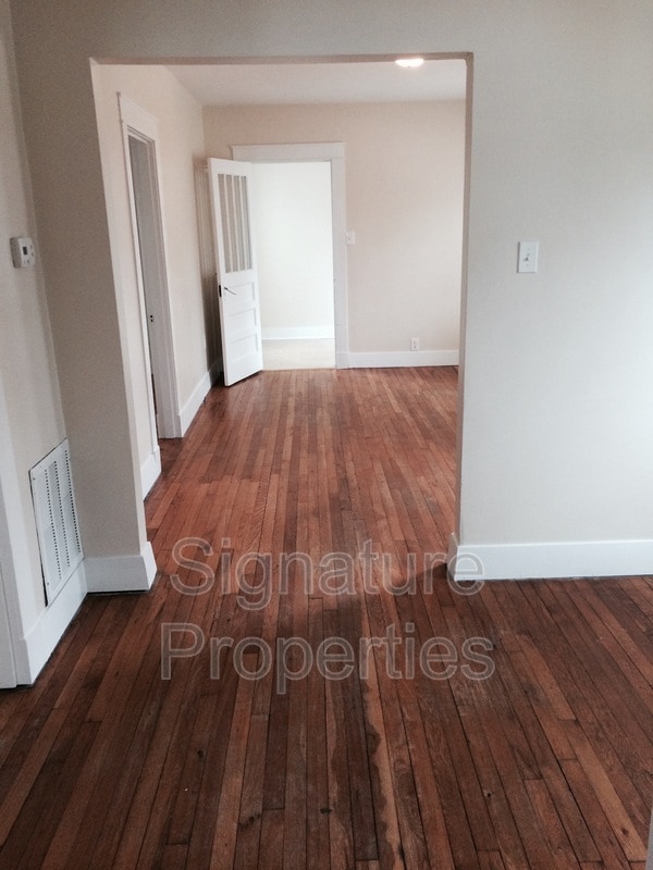 Building Photo - 2108 Willow St