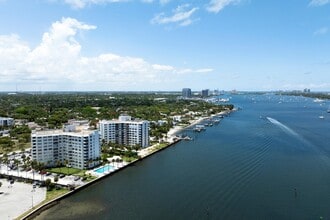Building Photo - 2600 N Flagler Dr