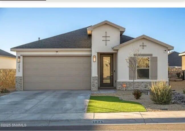 Building Photo - 2625 Goldfinch Pl
