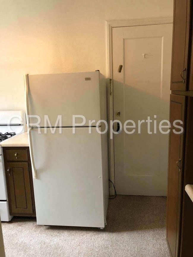 Building Photo - 718 W Mulberry St Apt 22