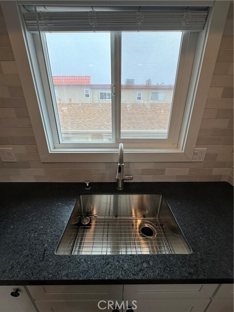 Building Photo - 317 Avenida Madrid