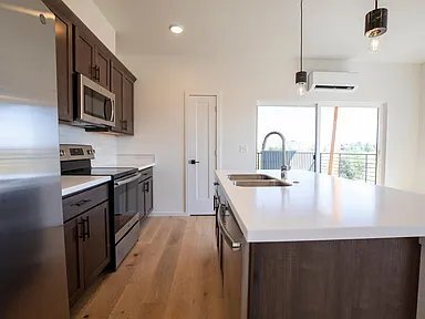 Building Photo - 2430 Tschache Ln
