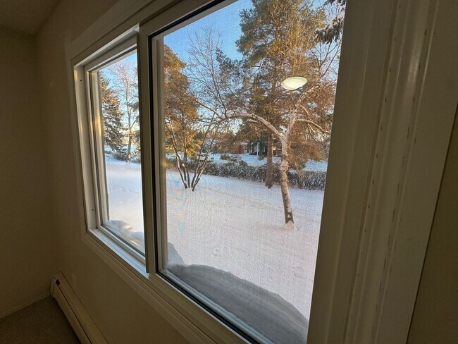 Photo du bâtiment - 4507-244 44 Ave