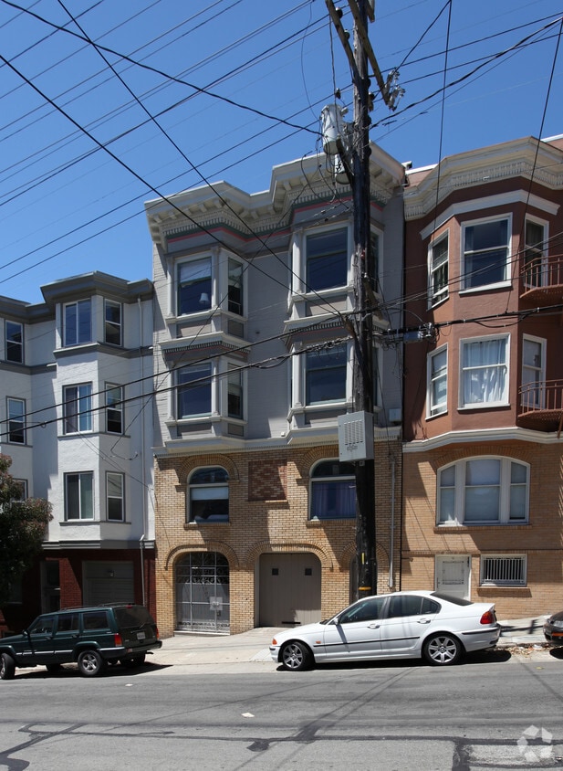 Building Photo - 2233 Larkin St