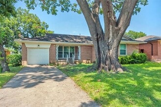 Building Photo - 2657 San Medina Ave