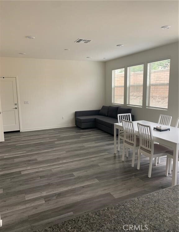 Foto del edificio - 2205 Strawberry Ct