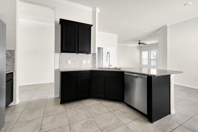 Foto del edificio - 18788 Laurel Hills Dr