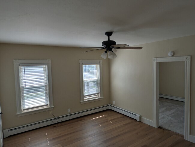 Building Photo - 5 Aldrich St