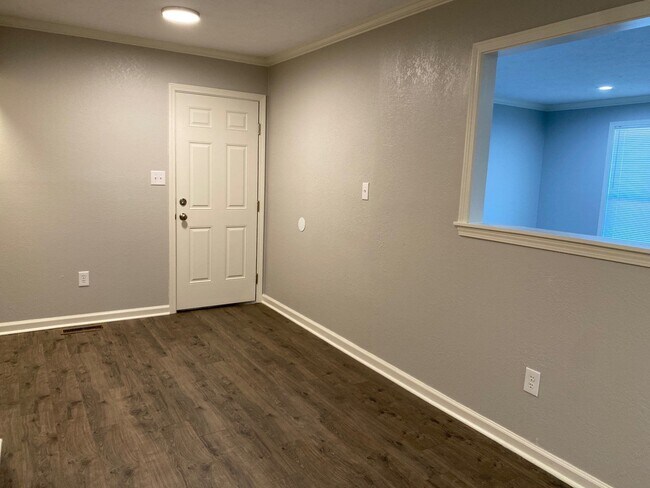 Foto del edificio - 593 Hopper Barker Rd