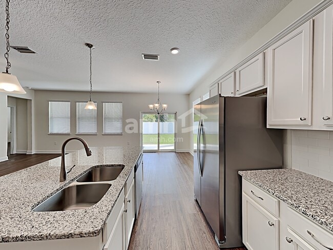 Building Photo - 505 Pine Terrace Dr