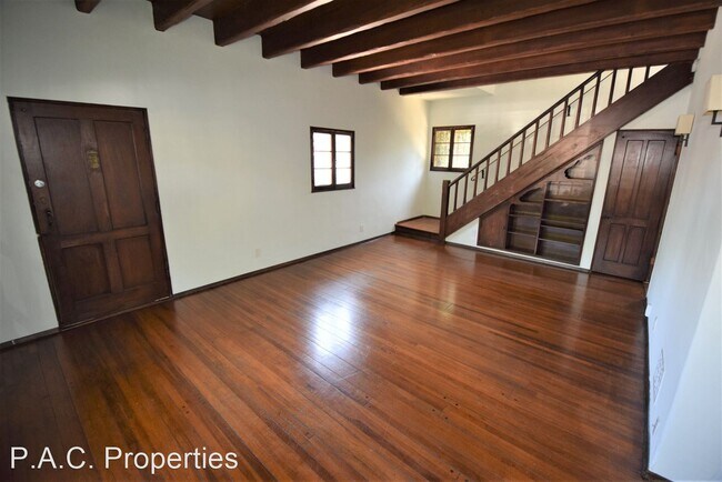 Building Photo - 2 br, 1.5 bath Apartment - 1008 S. Orange ...