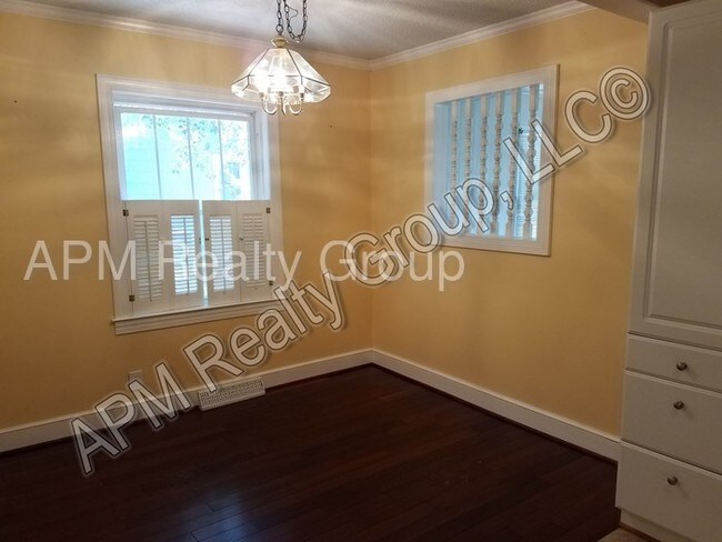 Foto del edificio - Charming West Columbia Home