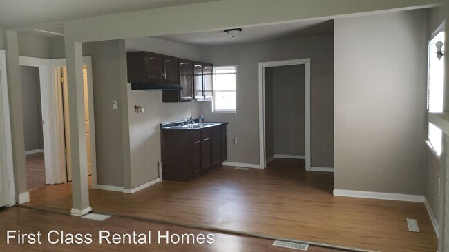 Foto del edificio - 4 br, 1 bath House - 3679 Buchanan St