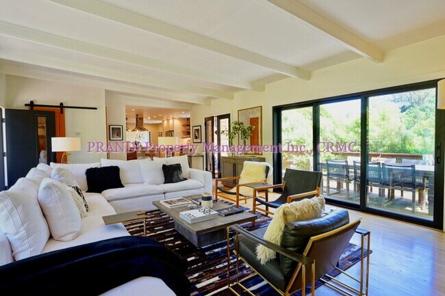 Foto del edificio - 22 Madrone Ct