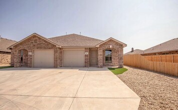 Building Photo - 2407 144th St