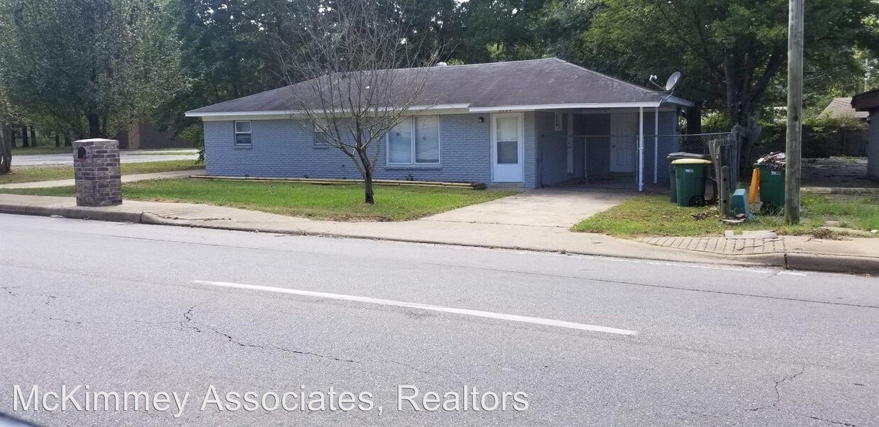 Primary Photo - 3 br, 1 bath House - 9224 CHICOT ROAD