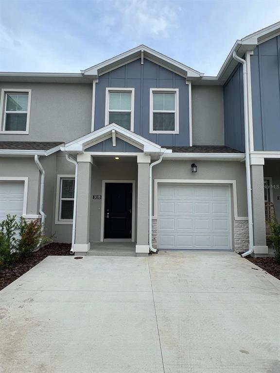 Foto principal - 3028 Chromatic St