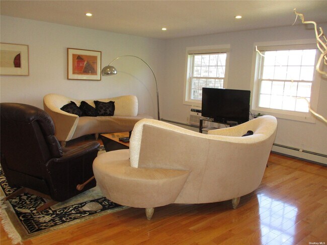 Building Photo - 20811 Estates Dr