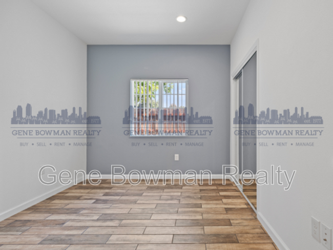 Foto del edificio - 1339 E 7th St