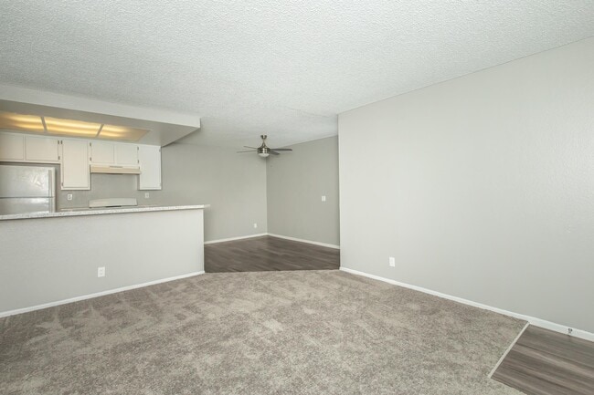 Building Photo - Palm Court Apartment Homes