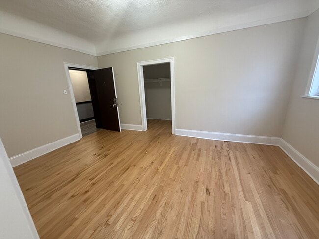 Foto del edificio - 7542 Adams St