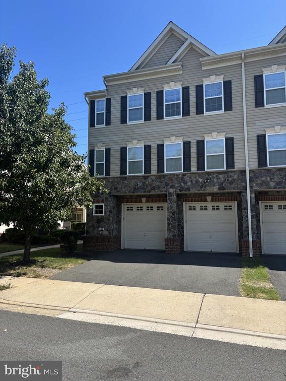 Building Photo - 11170 Wortham Crest Cir