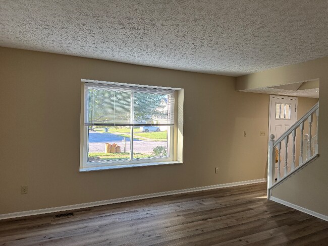 Foto del edificio - 7726 Farmsbury Dr