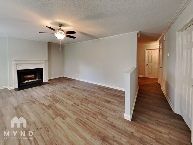 Building Photo - 134 Mayflower Cir