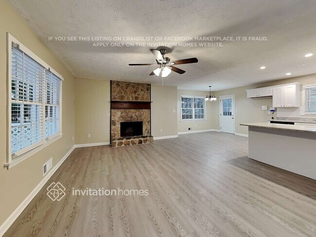 Foto del edificio - 422 Indian Creek Dr