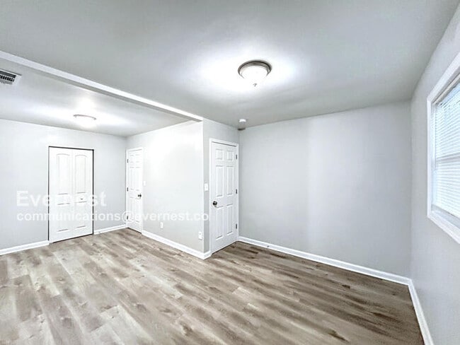 Foto del edificio - 265 Hummingbird Way