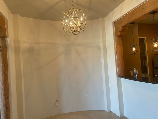 Building Photo - 1405 Vegas Verdes Dr