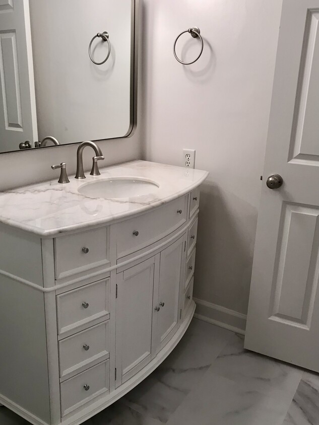 Master bath vanity - 21 Vaughns Gap Rd