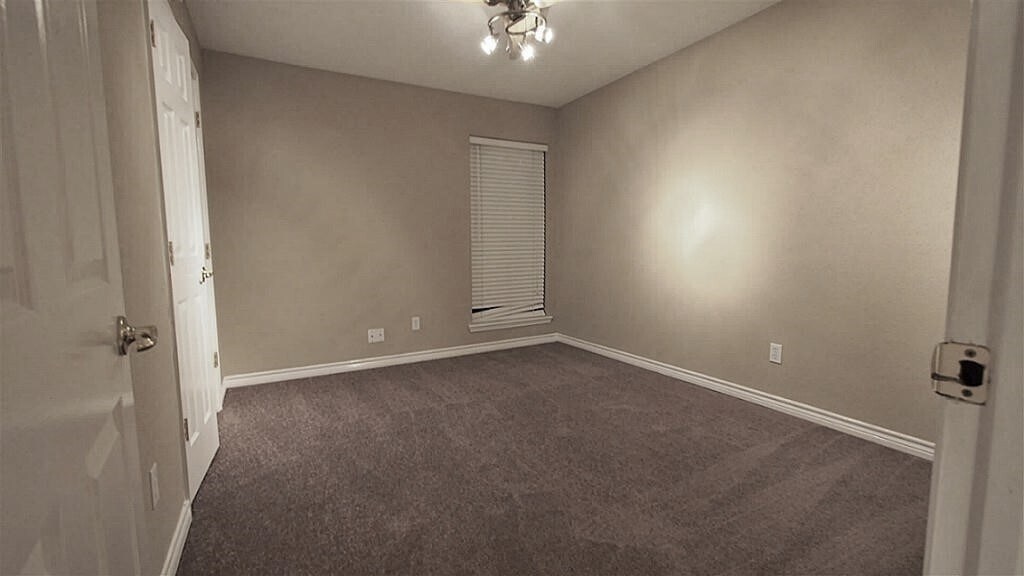 Building Photo - 310 Gentilly Dr