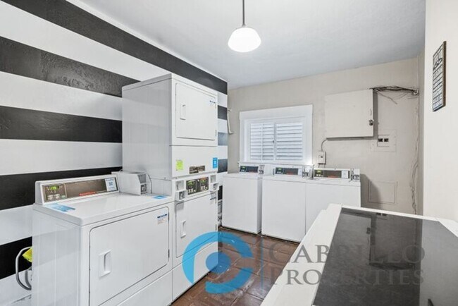 Foto del edificio - 417 Juniper St