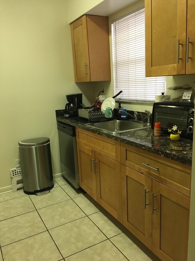 new cabinets - 751 Cypress Ln