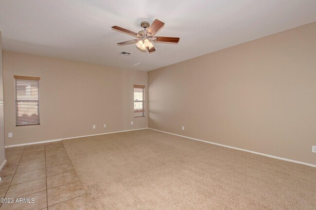 Foto del edificio - 17660 W Lundberg St