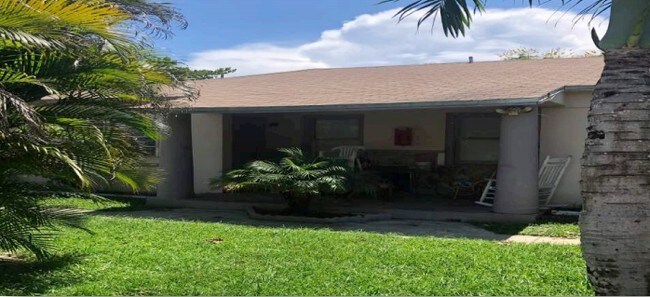 Edificio - 615 NE 4th St