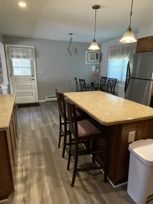 Kitchen and dining - 110 Dobson St