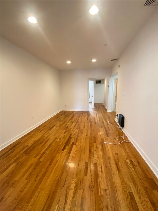 Foto del edificio - 1036 Willow Ave